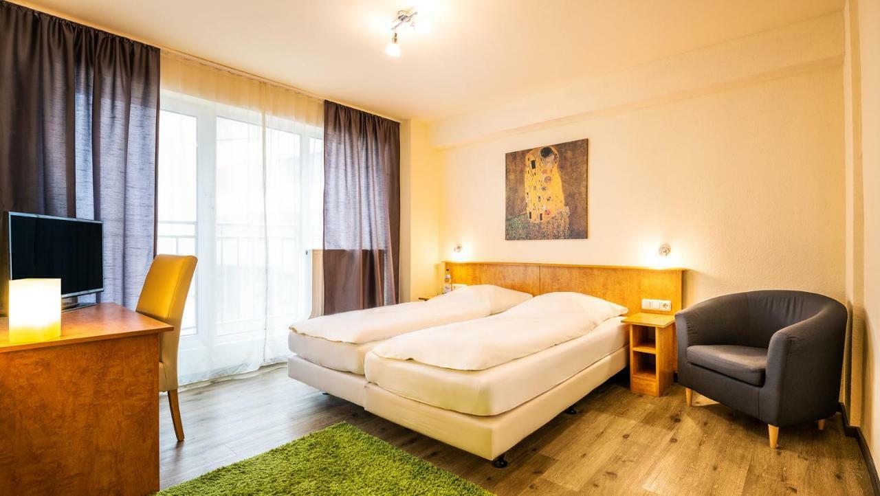 Schroeders City-Style-Hotel Trier Quarto foto
